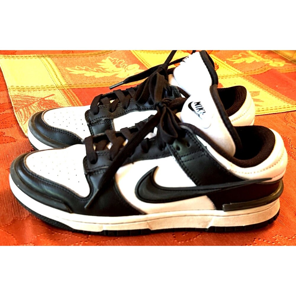 Nike Women's Dunk Low Twist Size 7 Black White Panda Sneaker Shoes